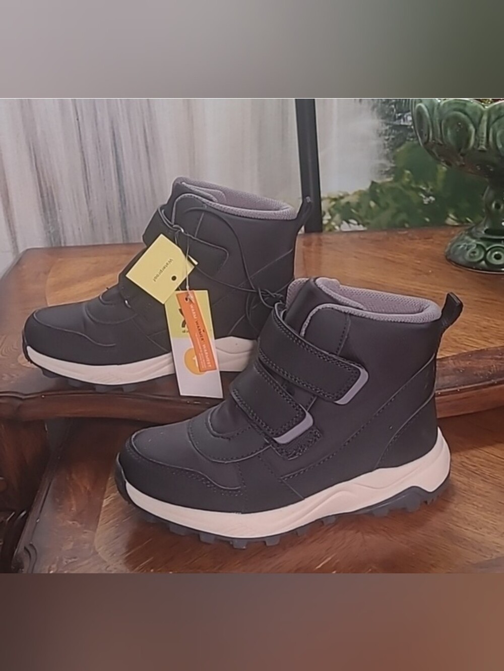 New with tags! All in Motion Boys Size 1 waterproof winter boots jetblack